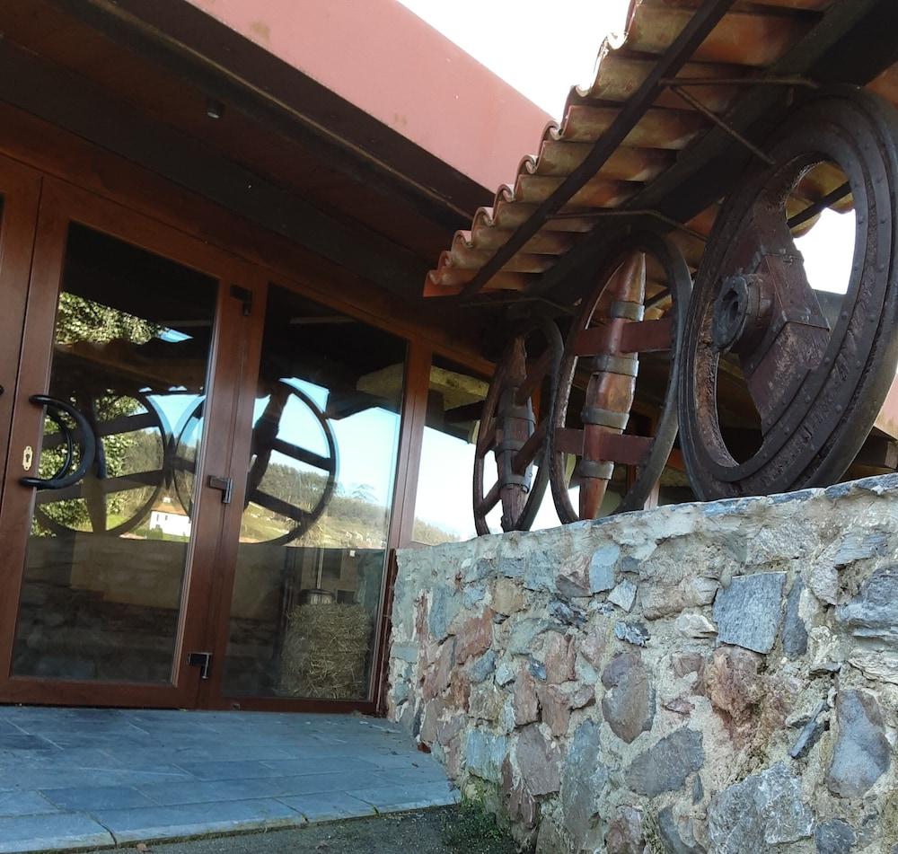 Hotel Marques De La Moral Naveces Exterior photo