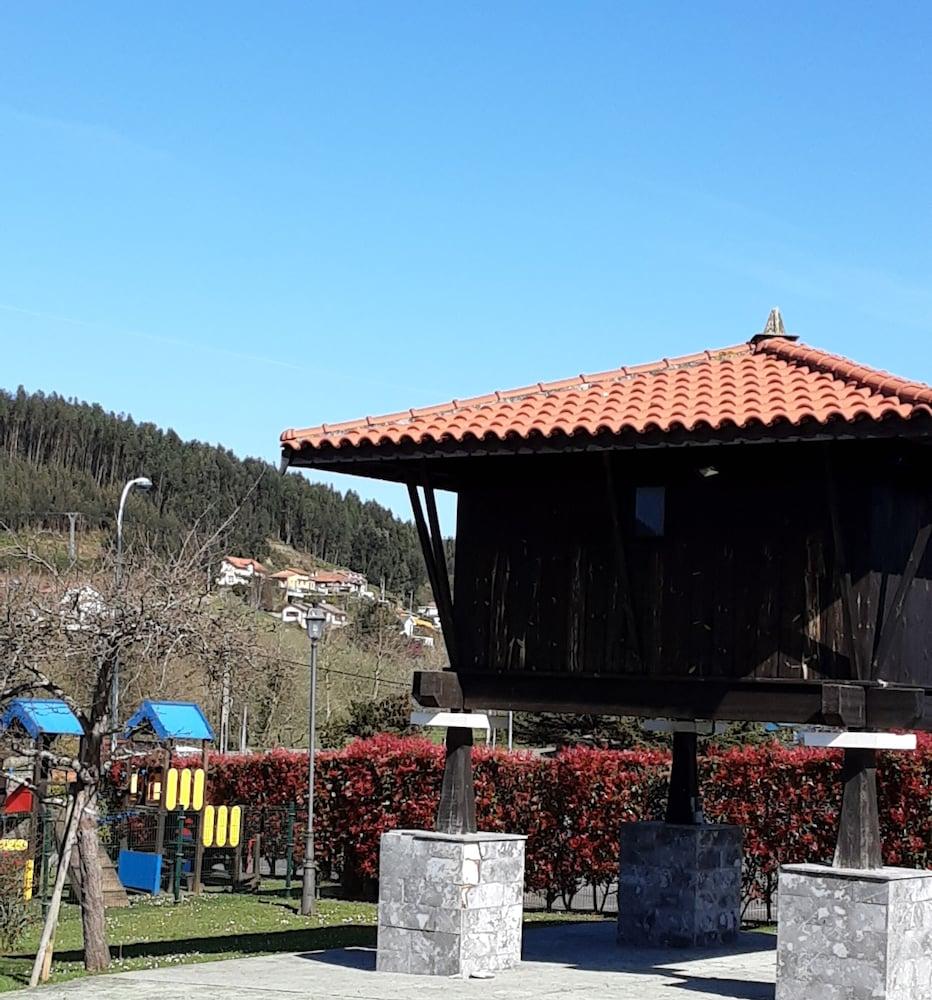Hotel Marques De La Moral Naveces Exterior photo